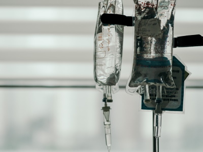 Identification d'une pollution dans une poche médicale